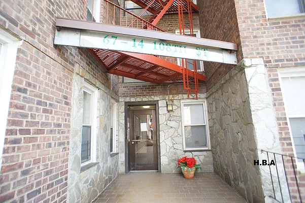 Rented by Kaled Management Corp | media 33