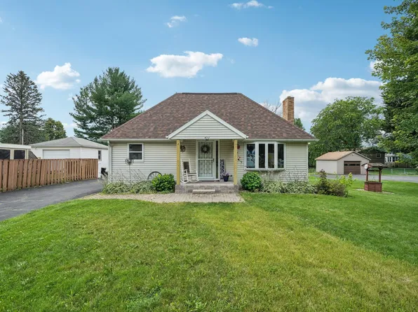 411 E Holum St, Deforest, WI 53532