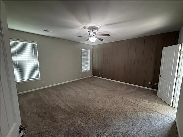 220 E Lake Dr — Photo 9