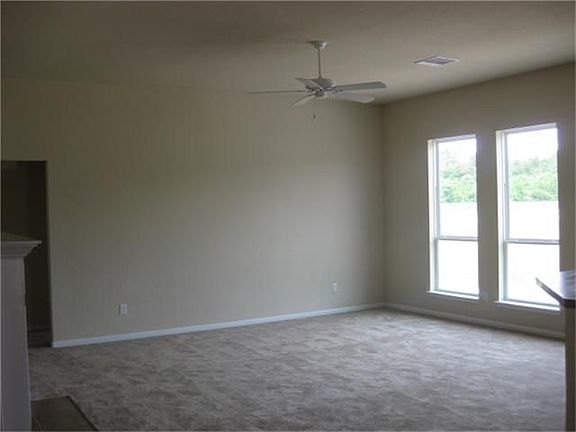 5th image of 14511 Round Mountain Dr