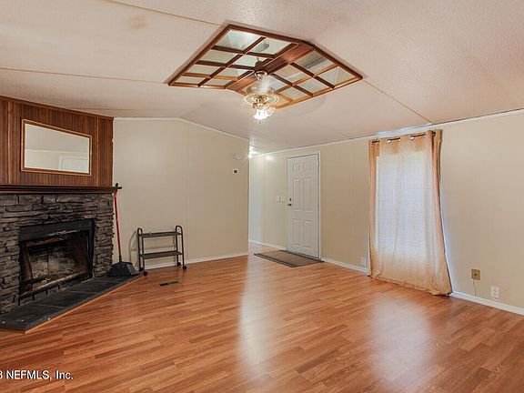 3rd image of 146 PIPER Drive