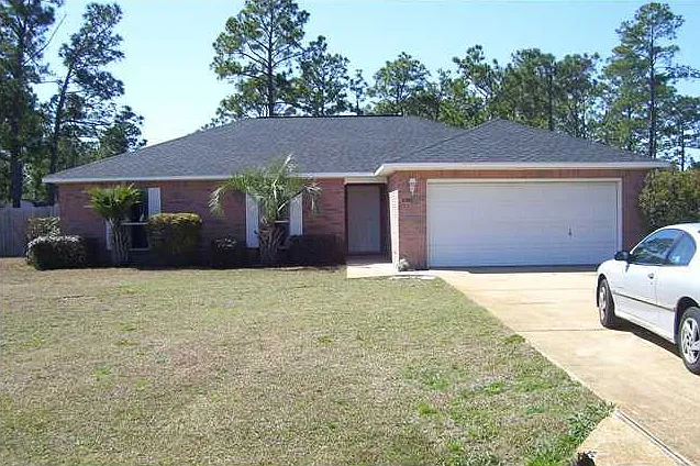 2381 Hilton Dr — Photo 1