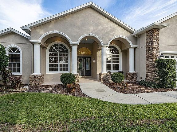 3rd image of 1232 Carriage Park Dr