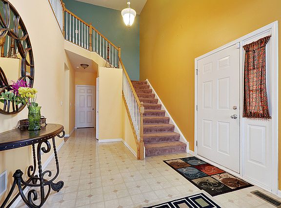 2nd image of 5108 Montauk Dr