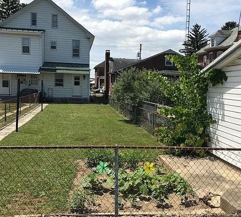 2nd image of 447 E Catherine St