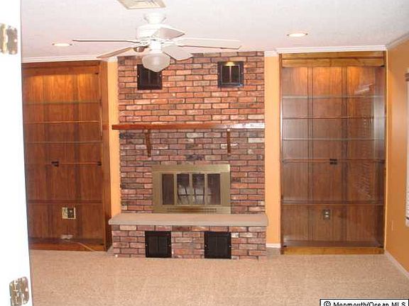 5th image of 48 Margaret Ct