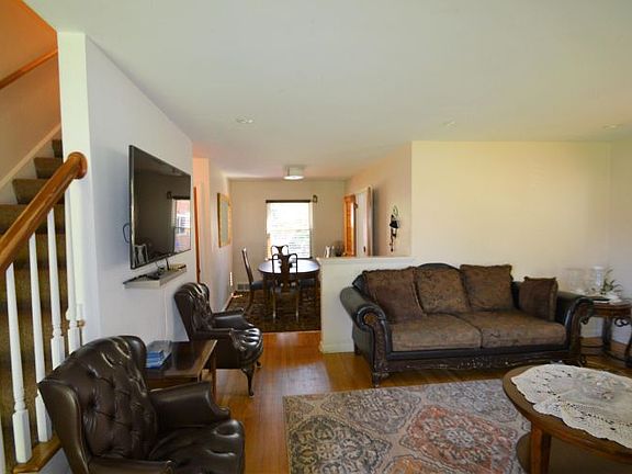 4th image of 3525 Tyrone Dr