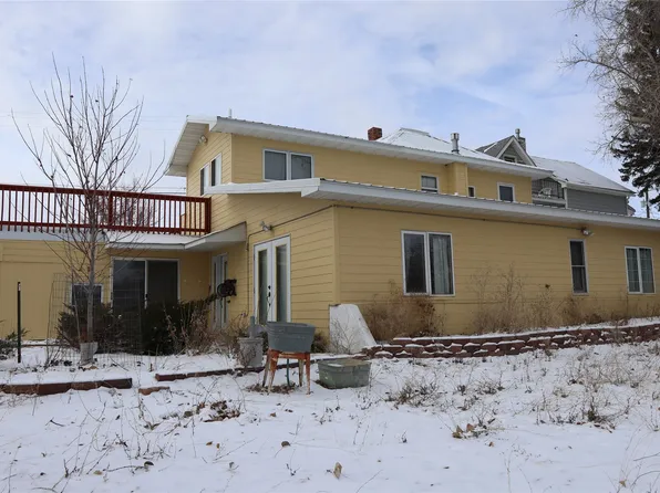 118 21st St, Black Eagle, MT 59414