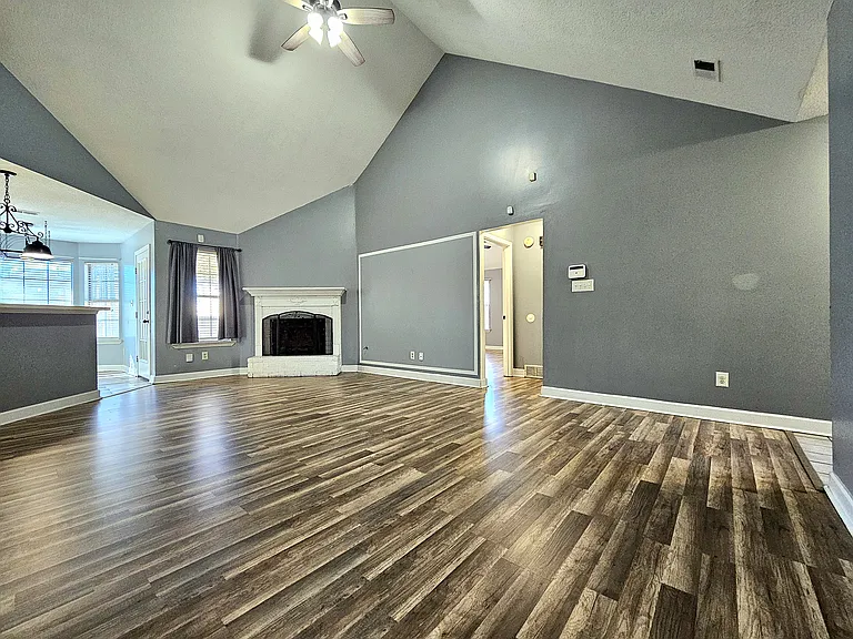 7181 Raleigh Lagrange Rd — Photo 3