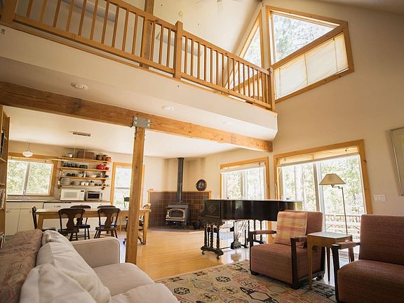 4th image of 5936 Sugar Pine Dr