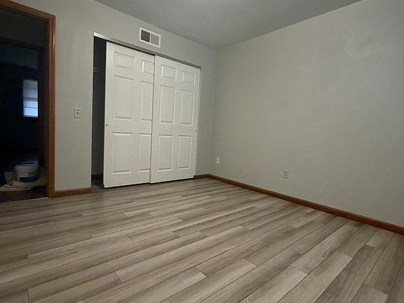 4th image of 17 S Long St APT 3