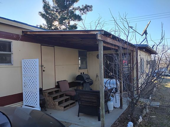 3rd image of 5585 Shoffstall Ln