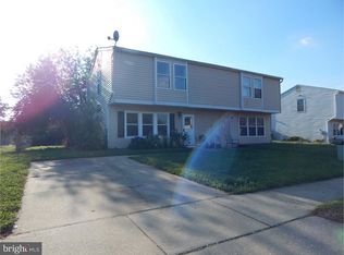 7 Farmhouse Ct, Sicklerville, NJ 08081