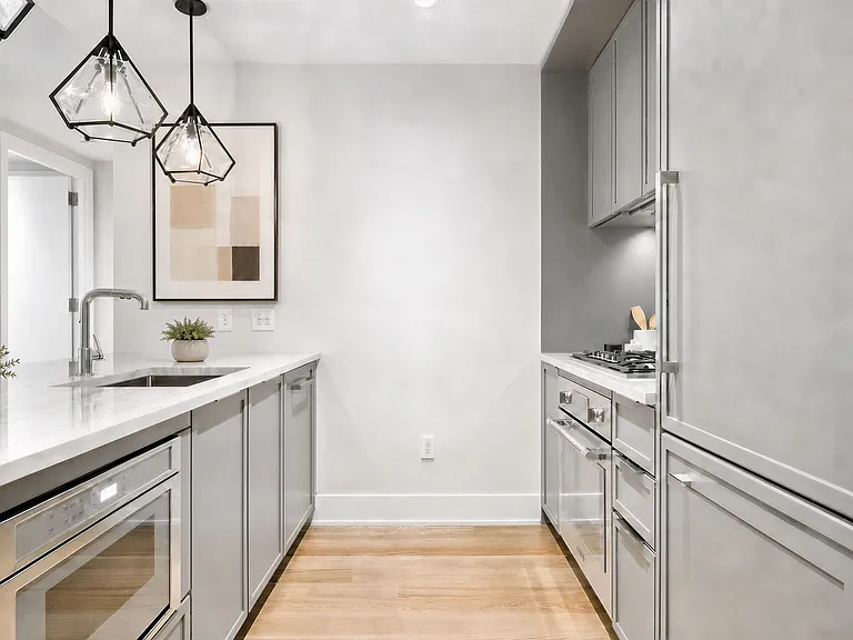218 W 103rd St #6D — Photo 4