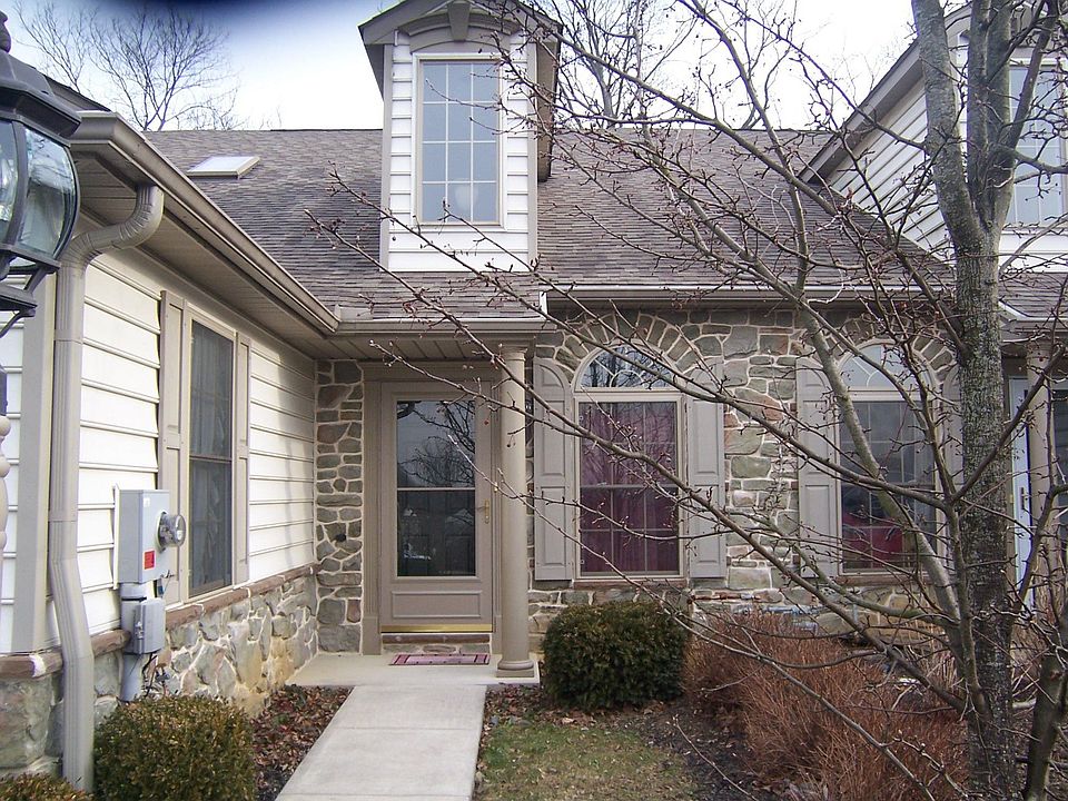 bEAUTIFUL FRONT ENTRANCE