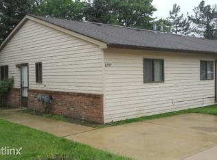 2167 Rochester Rd, Troy, MI 48083