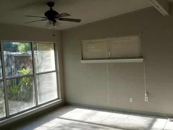 4th image of 211 Aquamarine Ave
