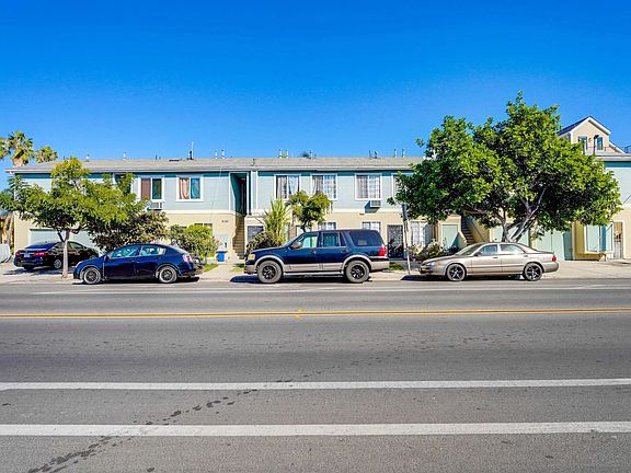 4th image of 3104 Meade Ave
