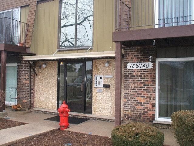 1st image of 18W140 Suffield Ct APT 202G
