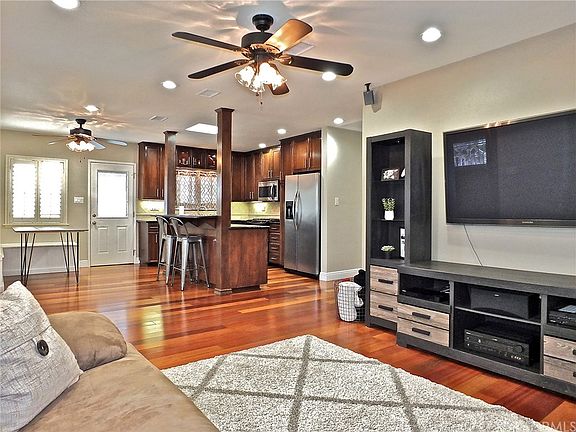 3rd image of 5822 E Rosebay St