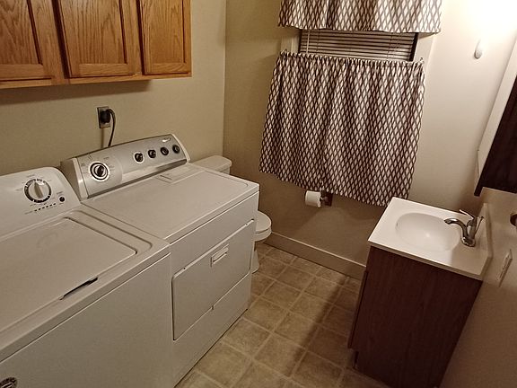 5th image of 431 Harrison Ave #2
