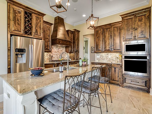 2nd image of 210 Cascade Palm Ct