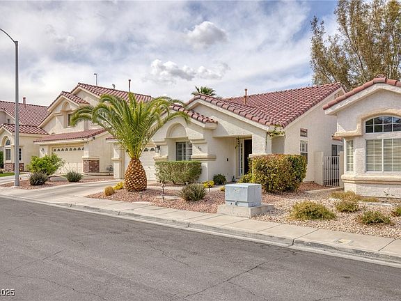 3rd image of 50 Mesquite Village Cir