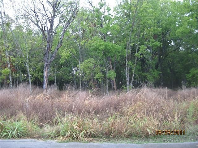 1st image of 335 River Park Dr