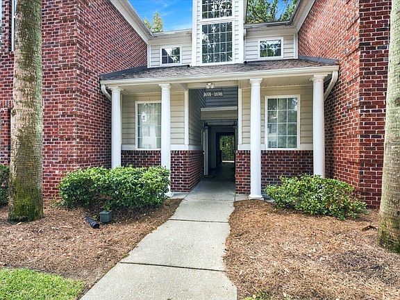 3rd image of 1693 Camfield Ln