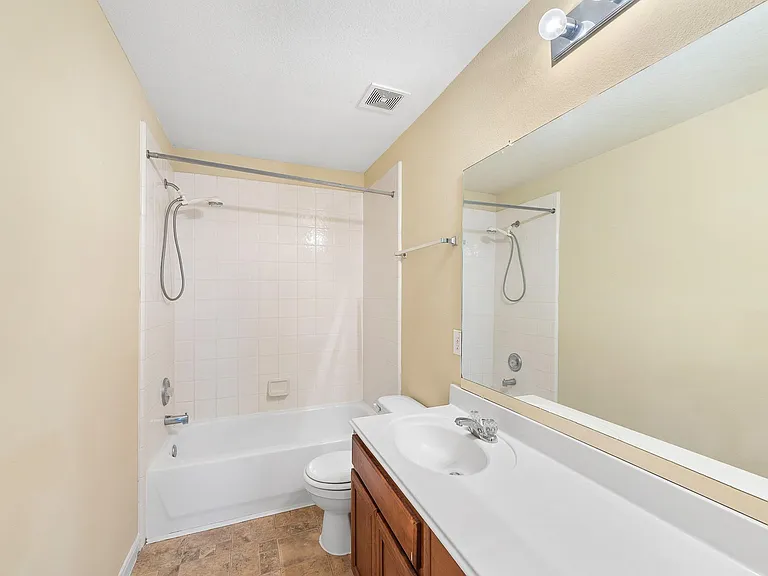10003 Lynette Falls Dr — Photo 34