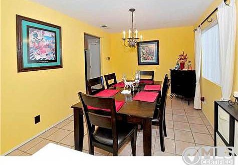 4th image of 762 Marbella Cir