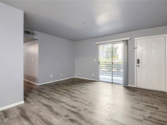 3rd image of 2121 Blue Breeze Dr Unit 107