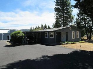 7156 Lookingglass Rd, Roseburg, OR 97471
