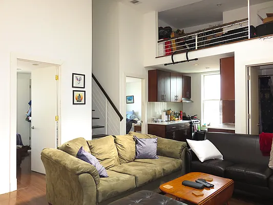 Rented by Rennit Inc. | media 22