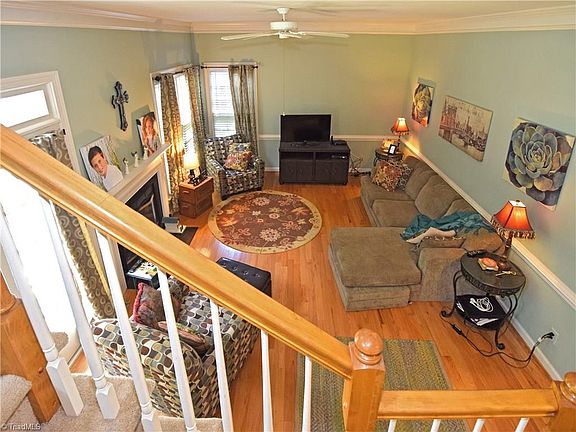 5th image of 2702 Regents Park Ln