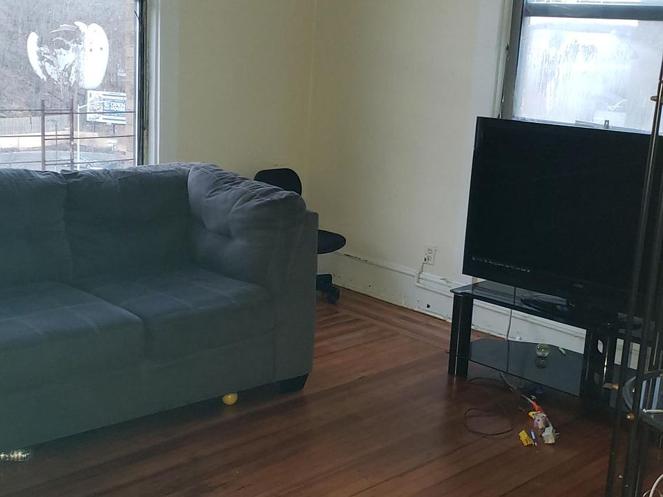 1st image of 37333 S Broadway #3