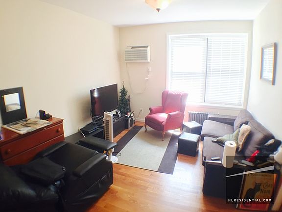 4th image of 3403 30th Ave APT 2