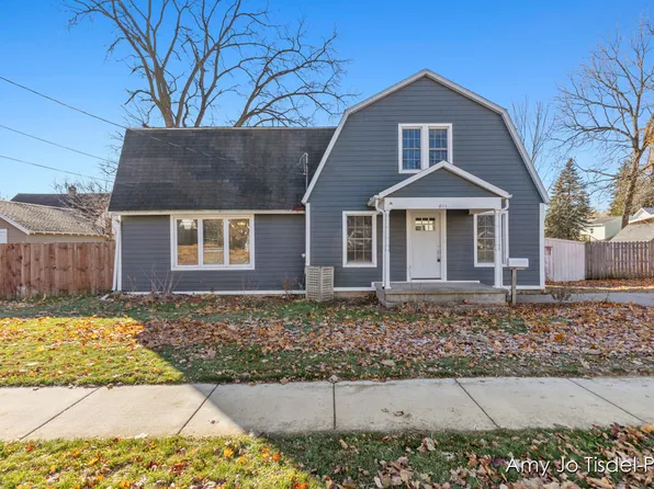 811 Branch St, Ionia, MI 48846