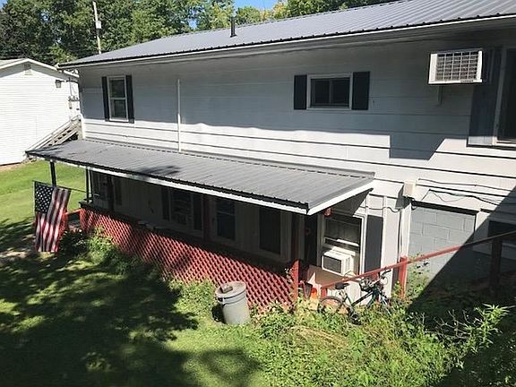 2nd image of 221 W Union St