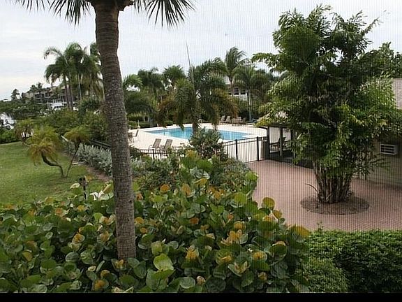 3rd image of 16749 Bocilla Palms Dr N #74