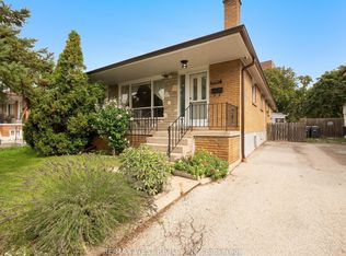 7397 Catalpa Rd, Mississauga, ON L4T 2T2