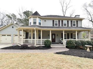 1035 Laurel Valley Dr SW, Marietta, GA 30064