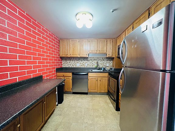 5th image of 185 Quincy Shore Dr APT A37
