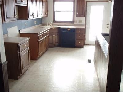1st image of 6372 Lakeside Dr