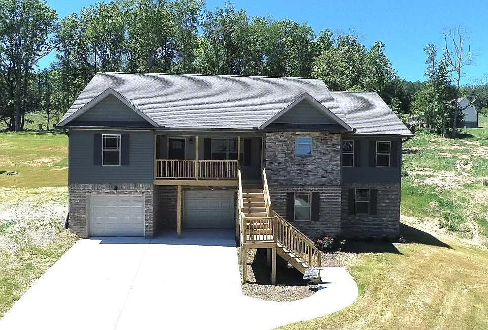 1st image of 136 SE Briar Meadow Trl #16