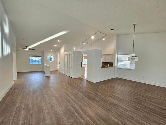 3rd image of 9637 Shadybrook Drive #201