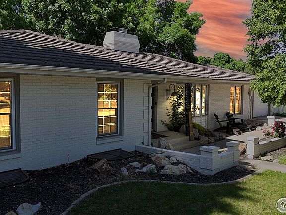 2nd image of 1012 Commanche Dr
