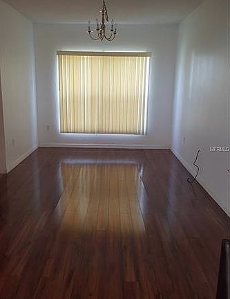 4th image of 415 Spike Ct