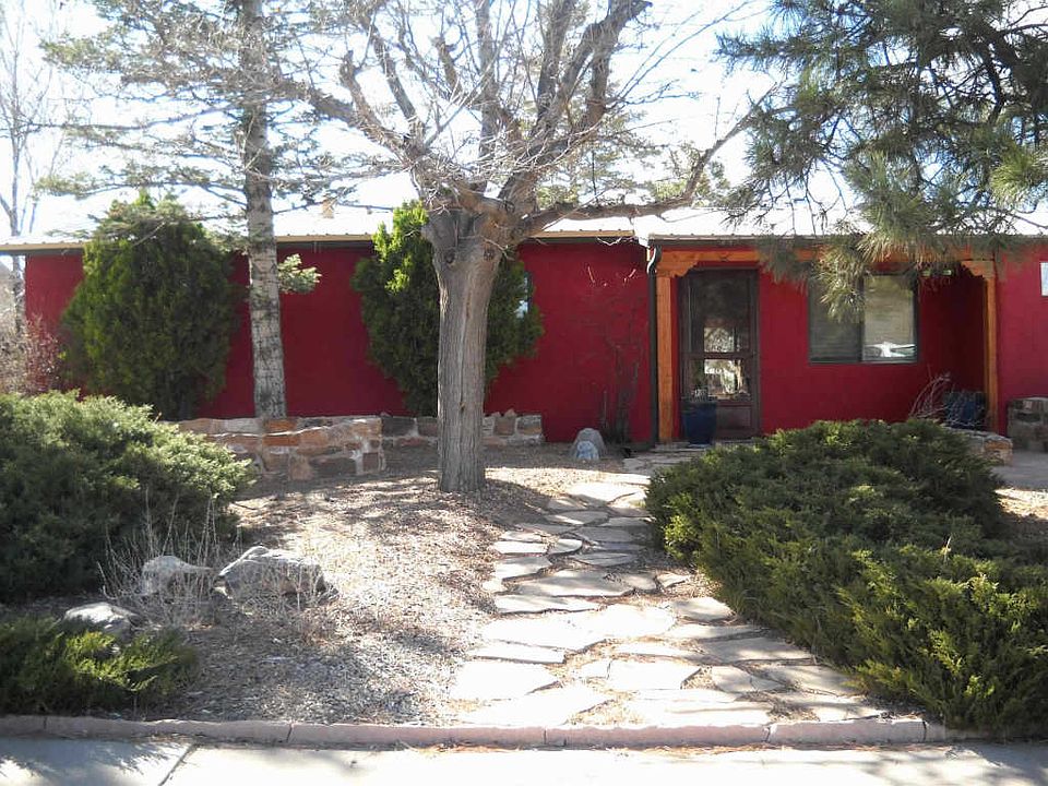 1st image of 2412 Avenida De Las Campanas