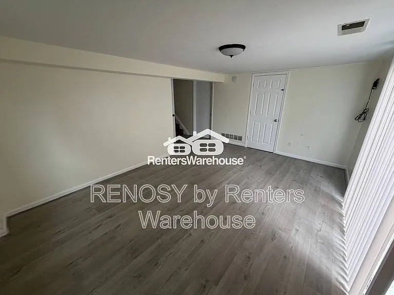 5705 Fieldview Ct — Photo 8